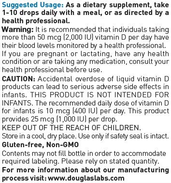 Frasco de vitamina D3 líquida con etiqueta