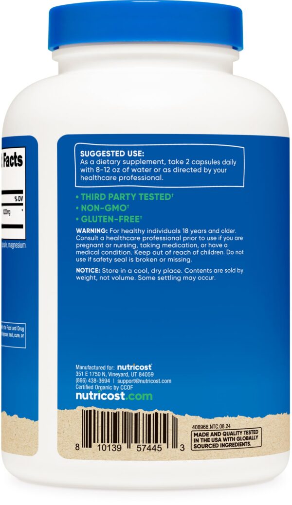 Etiqueta de cápsulas de canela Nutricost mostrando ingredientes