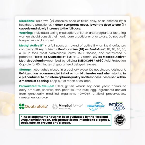 Frasco con etiqueta y cápsulas del complejo B