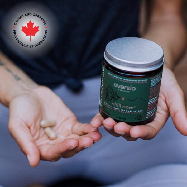 Frasco cápsulas veganas reishi eversio wellness extracto dual