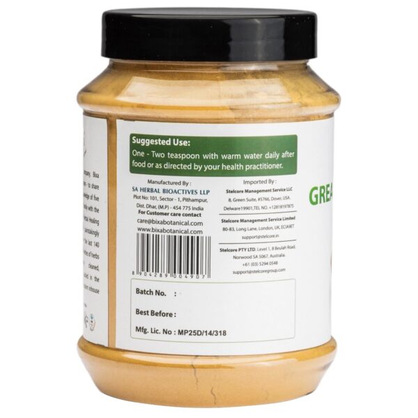 Frasco abierto con polvo de galanga mayor