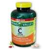 Frasco del suplemento vitamina C 500 mg con escaramujos