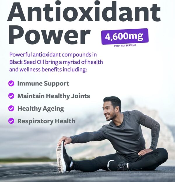 Frasco de aceite comino negro prensado en frío