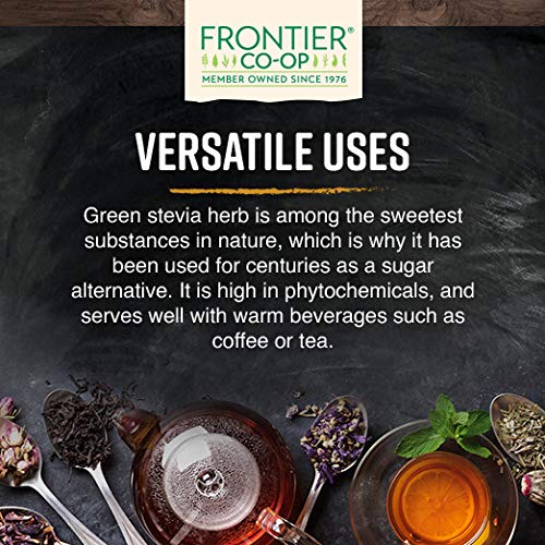 Hierba estevia verde natural Frontier Co-op en la mano