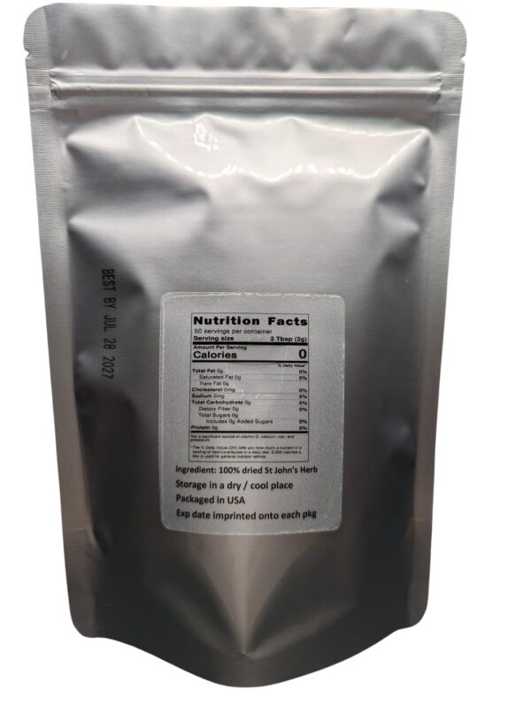 Version 1.0.0 Vista cercana de hojas de té suelto de hipérico natural