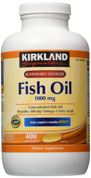 Frasco de Omega-3 Kirkland Signature con etiqueta