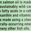 Etiqueta cercana de Kirkland Salmon Oil