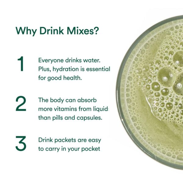 Mezcla del polvo verde en vaso