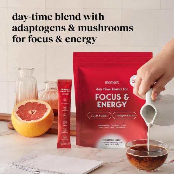 Momento de energía con cacao, adaptógenos y hongos sin cafeína