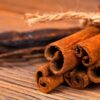 Detalle empaque MYCOJAVA café funcional con Ashwagandha y canela