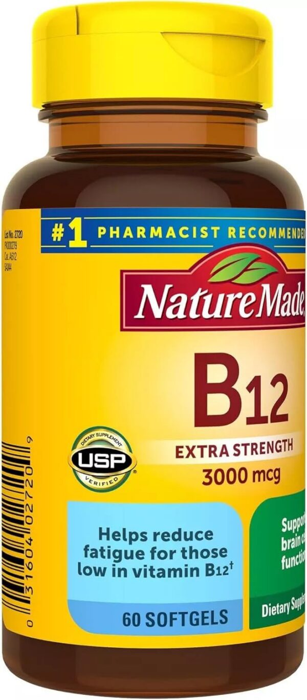 Frasco de vitamina B-12 Nature Made con etiqueta legible