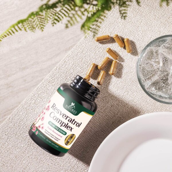 Etiqueta frontal Nature's Nutrition Resveratrol