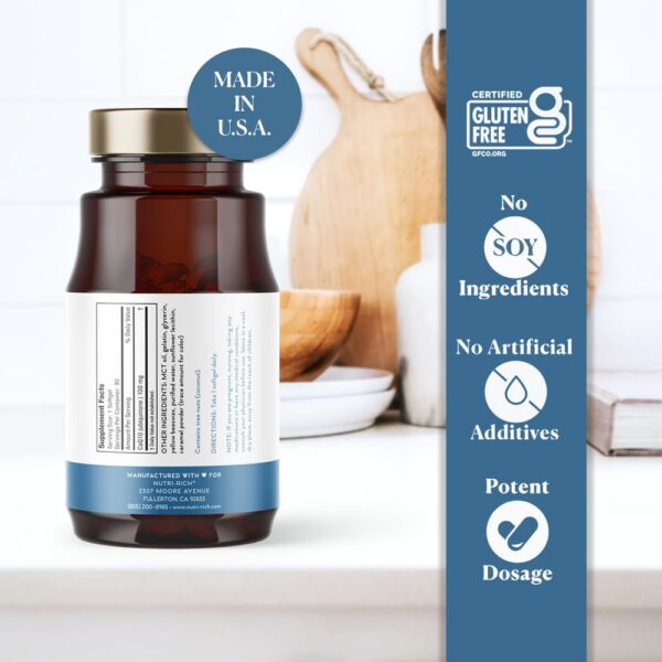 Frasco de CoQ10 con cápsulas