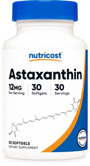 Frasco de Nutricost Astaxanthin 12 mg con etiqueta