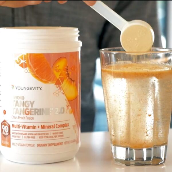 Parte trasera del frasco multivitamínico Youngevity Beyond Tangy Tangerine