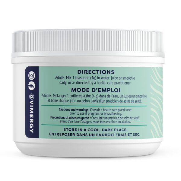 Spoonful de polvo de espirulina Vimergy saludable y natural