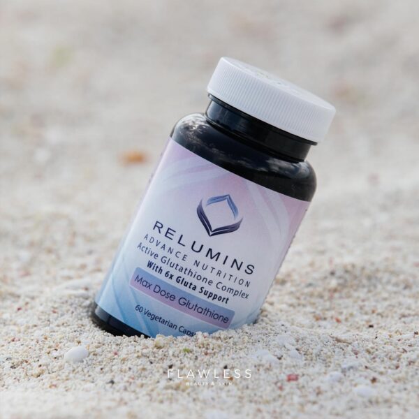 Cápsulas de L-Glutathione dentro del frasco