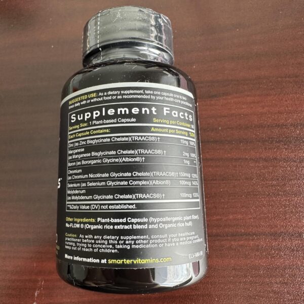 Frasco SmarterVitamins en primer plano