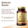 Solgar Biotin 5000 mcg capsulas frasco