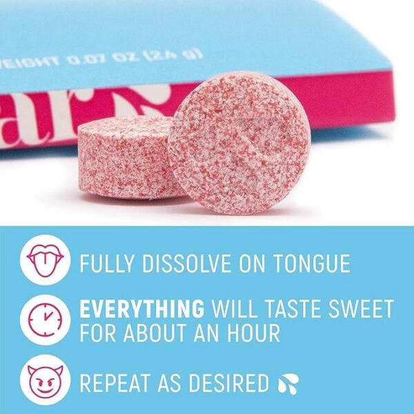 Tabletas de bayas milagrosas disolviéndose en la lengua