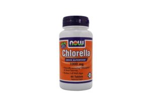 Tabletas de Chlorella NOW Foods en envase