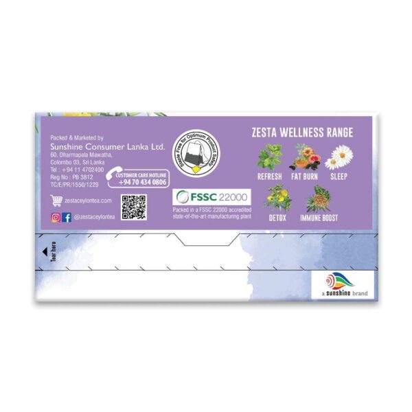 Taza con infusión de Zesta Wellness té natural detox saludable