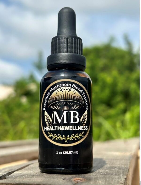 Tintura de hongos mostrando su color