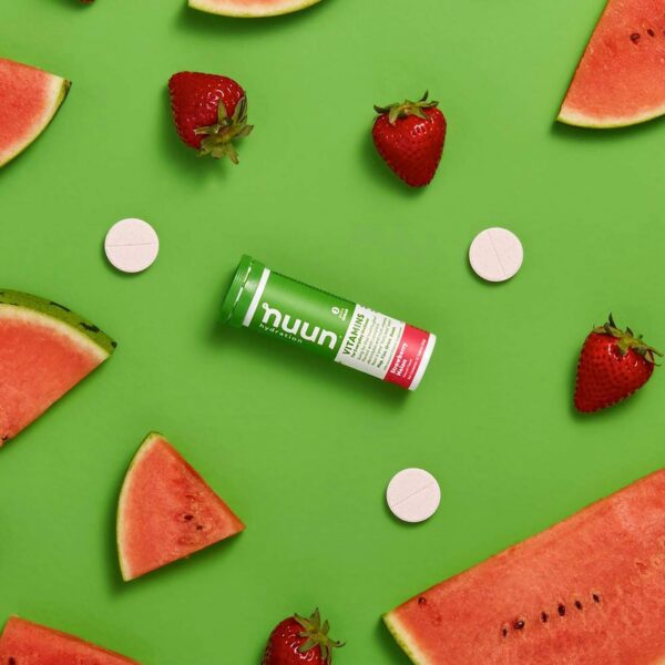 Vista frontal caja Nuun tabletas hidratación sabor fresa melón
