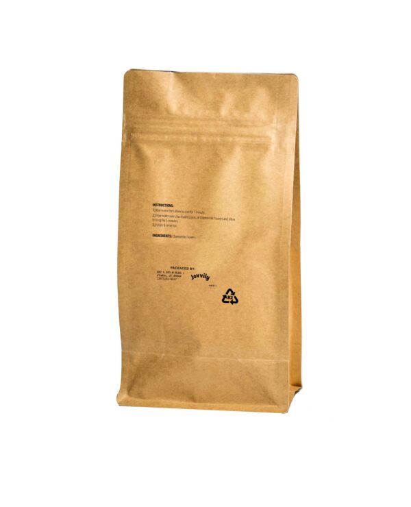 Amigos disfrutando Té de lavanda.