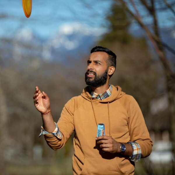 Barra Clifbar mini brownie con avena orgánica y energía sustentable