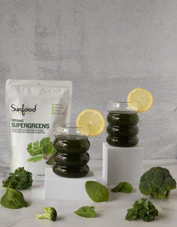 Bolsa de 8 oz de polvo de supergreens Sunfood