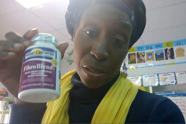 Vista lateral de frasco Bright Nutrition FibroBlend