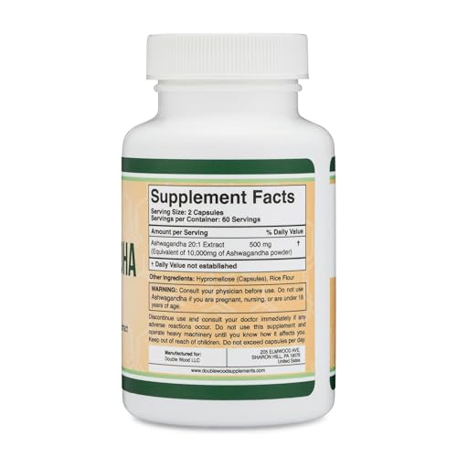 Cápsulas de Ashwagandha Double Wood en mano