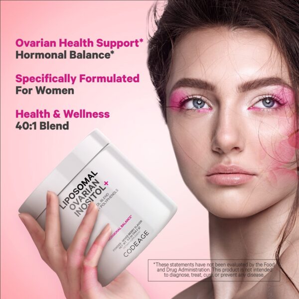 Frutos de granada y arandano