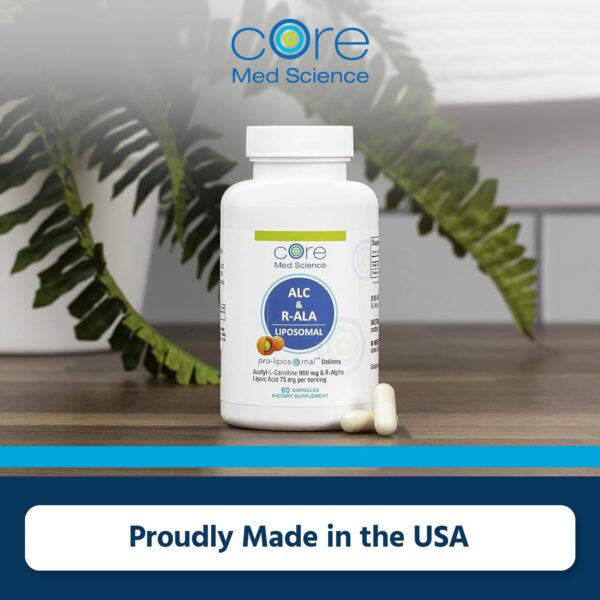 Cápsulas y envase en la mesa