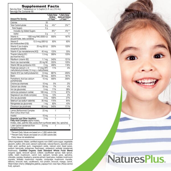Detalle información nutricional multivitamínico NaturesPlus