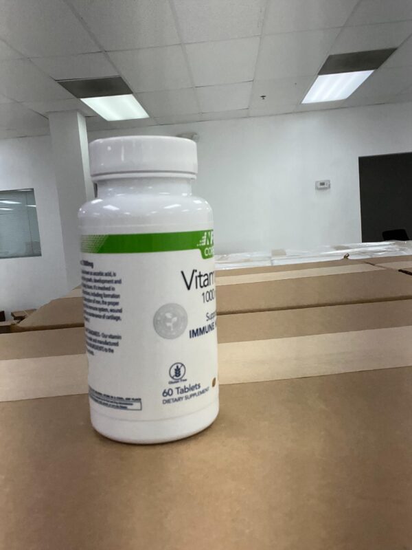 Envase NF Sports Vitamina C 1000 mg apoyo antioxidante