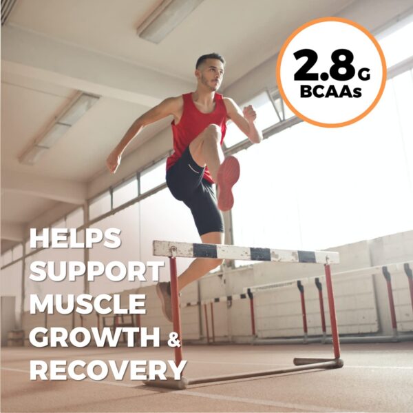 Cucharón sirviendo polvo en bol