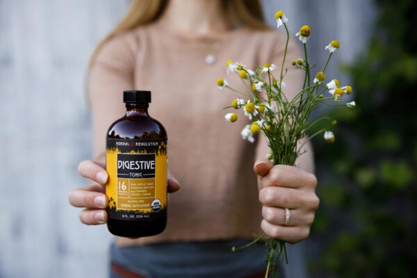 Herbal Revolution tónico digestivo con ingredientes certificados orgánicos