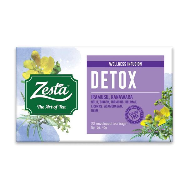 Infusión detox Zesta Wellness en taza lista para beber
