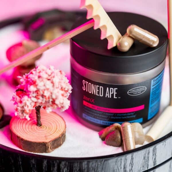Ingredientes naturales Stoned Ape ZenX adaptógeno
