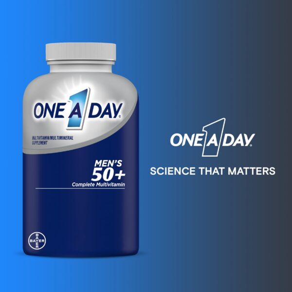 Version 1.0.0 Multivitaminas One A Day Hombres 50+ tableta en mano
