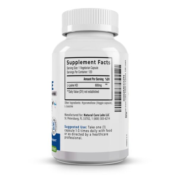 Botellas del conjunto Natural Cure Labs en primer plano