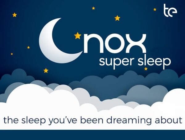 Aplicación de Nox Super Sleep en mano