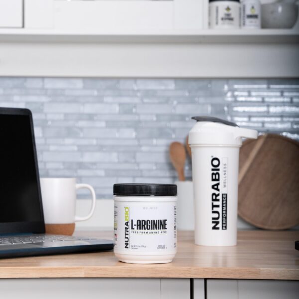 Envase NutraBio L-Arginine 750 mg