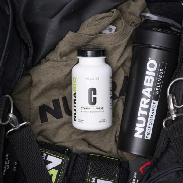 Parte trasera NutraBio vitamina C con rosa mosqueta