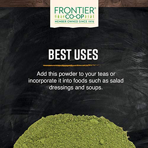 Polvo de hoja de alfalfa en frasco de vidrio