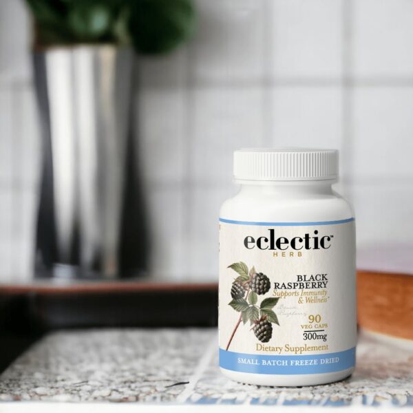 Producto sin gluten y sin OMG cápsulas de frambuesa negra