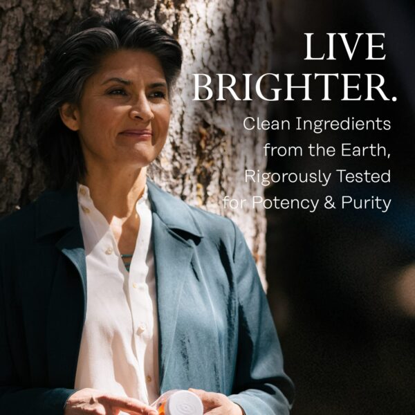 Frasco en fondo blanco con tapa