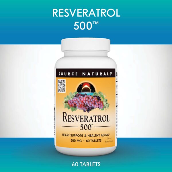 Envase y caja exhibidos en estante